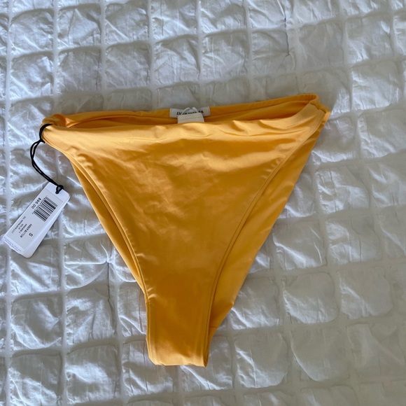 WeWoreWhat Amber bottom in Solid warm apricot - Picture 3 of 7